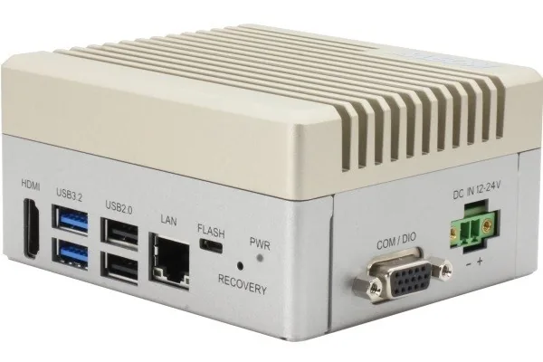 Máy tính AI biên AAEON BOXER-8651AI với HDMI, bốn cổng USB, LAN và đầu nối COM DIO