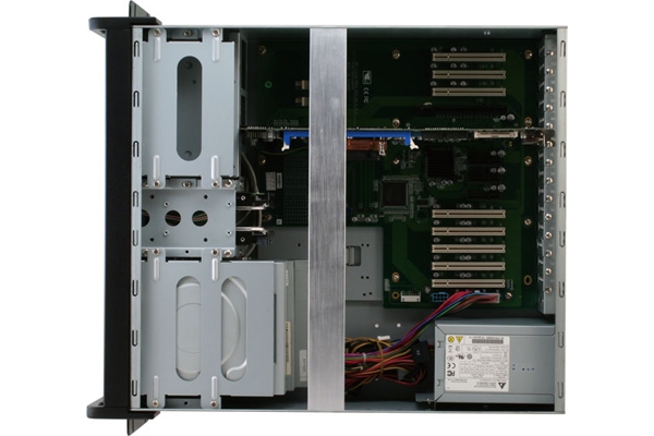 Máy tính công nghiệp Aaeon ARC 645 (XEON E5-1620 V3)